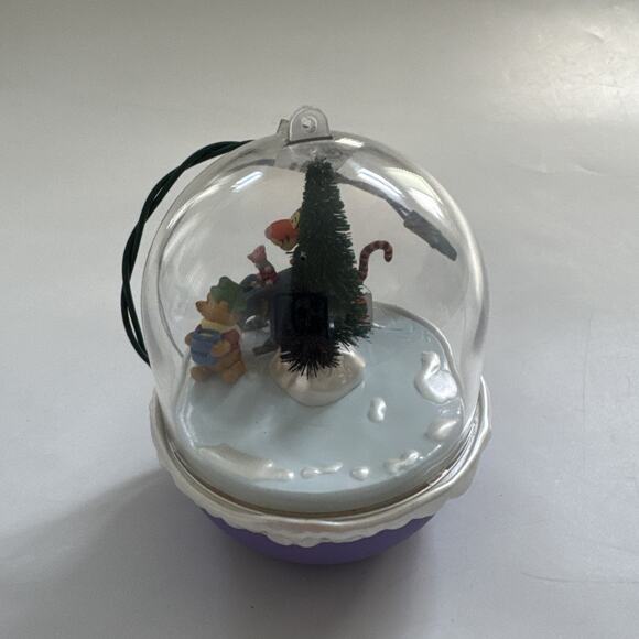 1996 Hallmark Keepsake Disney Winnie the Pooh Ornament Slippery Day Magic Motion - Picture 3 of 11